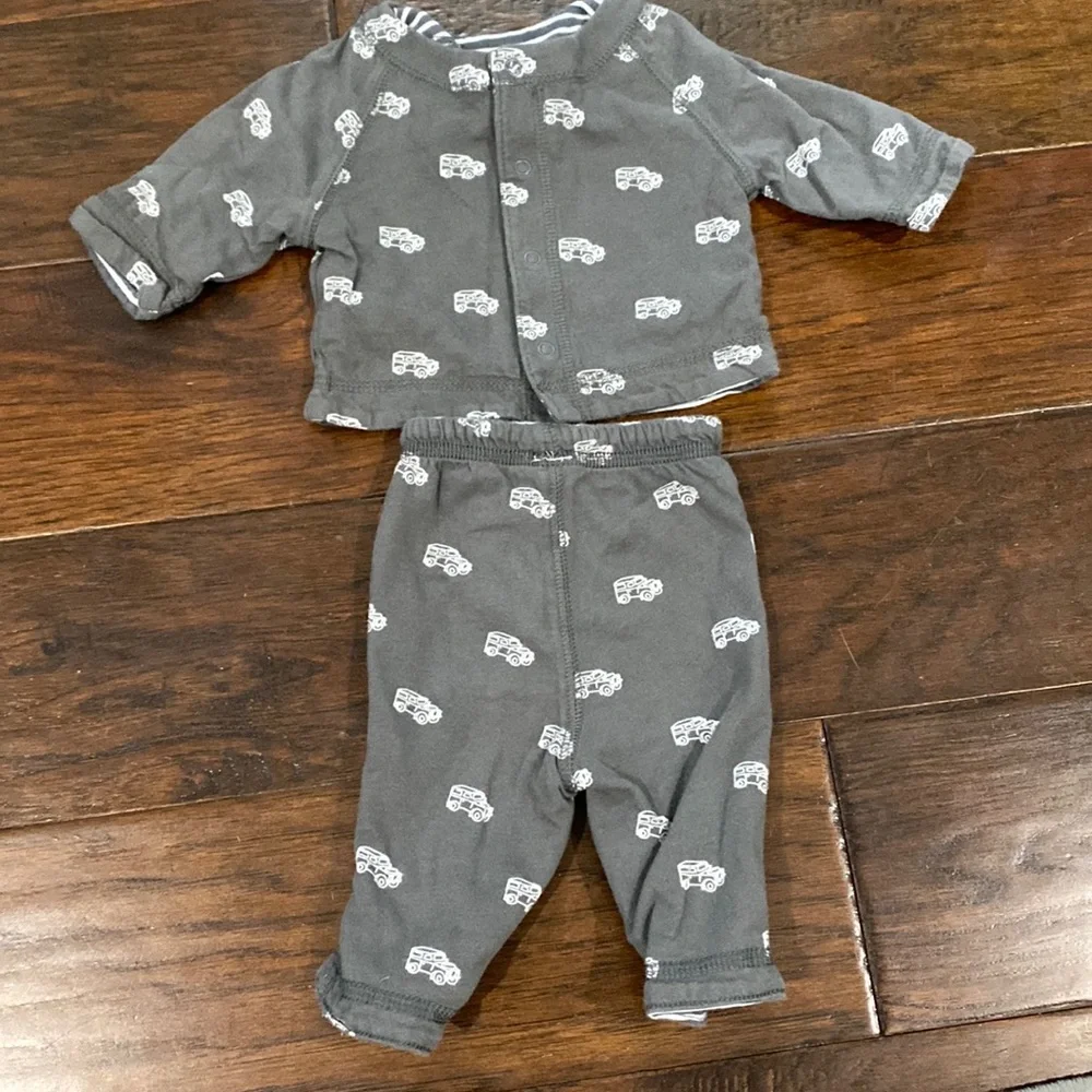 Gap newborn car outfit